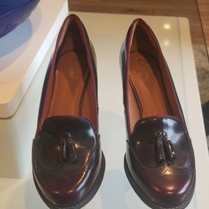 Clarks burgundy pumps